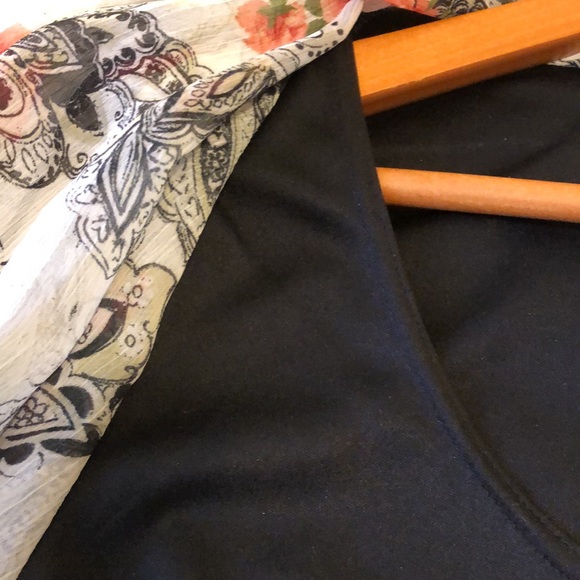 SARA MICHELLE SIZE M FOOLER BLOUSE BLACK TANK FLORAL OUTER SHORT SLEEVE - #314 - Picture 8 of 12